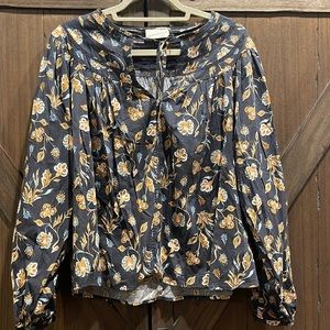 Universal Thread balloon long sleeve blouse, Sz M